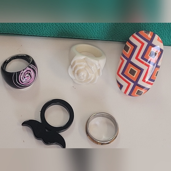 Lot of 5 Y2K Rings. Mood ring. Mustache Ring - Picture 2 of 4